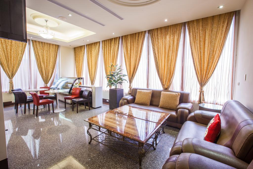 Spring Breeze Hotel Хуалиен Сити Екстериор снимка