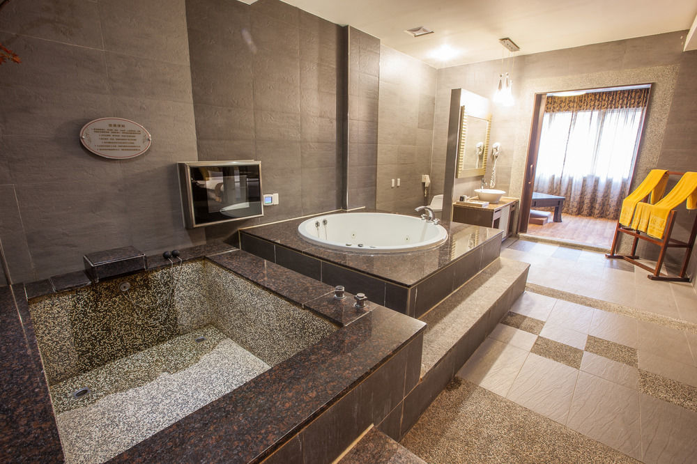 Spring Breeze Hotel Хуалиен Сити Екстериор снимка